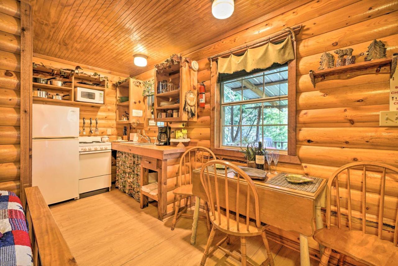 Cozy Davis Cabin With Deck - Nestled By Honey Creek! Екстер'єр фото